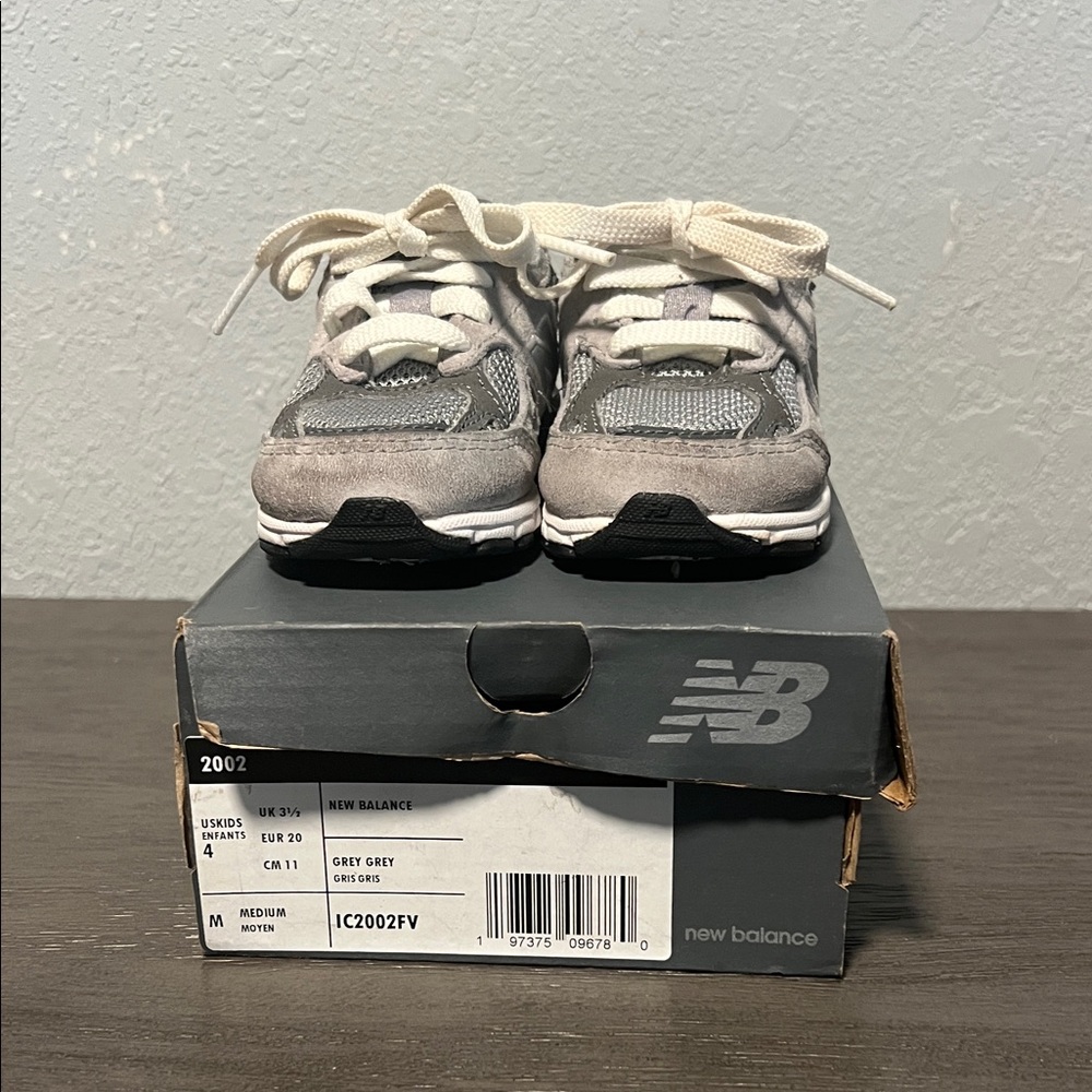 New Balance Kids Grey Suede & White IC2002FV